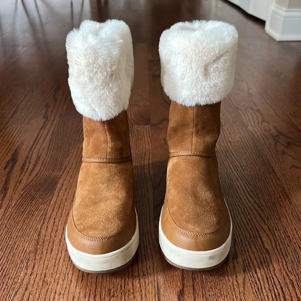 Koolaburra by UGG suede boot - Picture 7 of 10